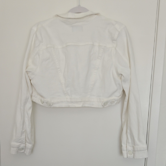 BuffBunny Off-White Cropped Jean Jacket - Picture 7 of 7